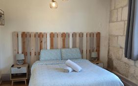 Le Vaillant, appartement T2, proche gare, hyper-centre et marais, 1 à 2 personnes, WIFI